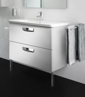 Шкаф за баня два цвята